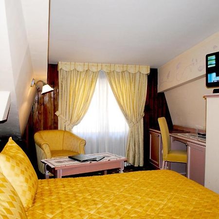 Hotel Miramonti Madonna Exterior foto