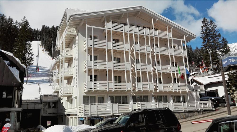 Hotel Miramonti Madonna Exterior foto