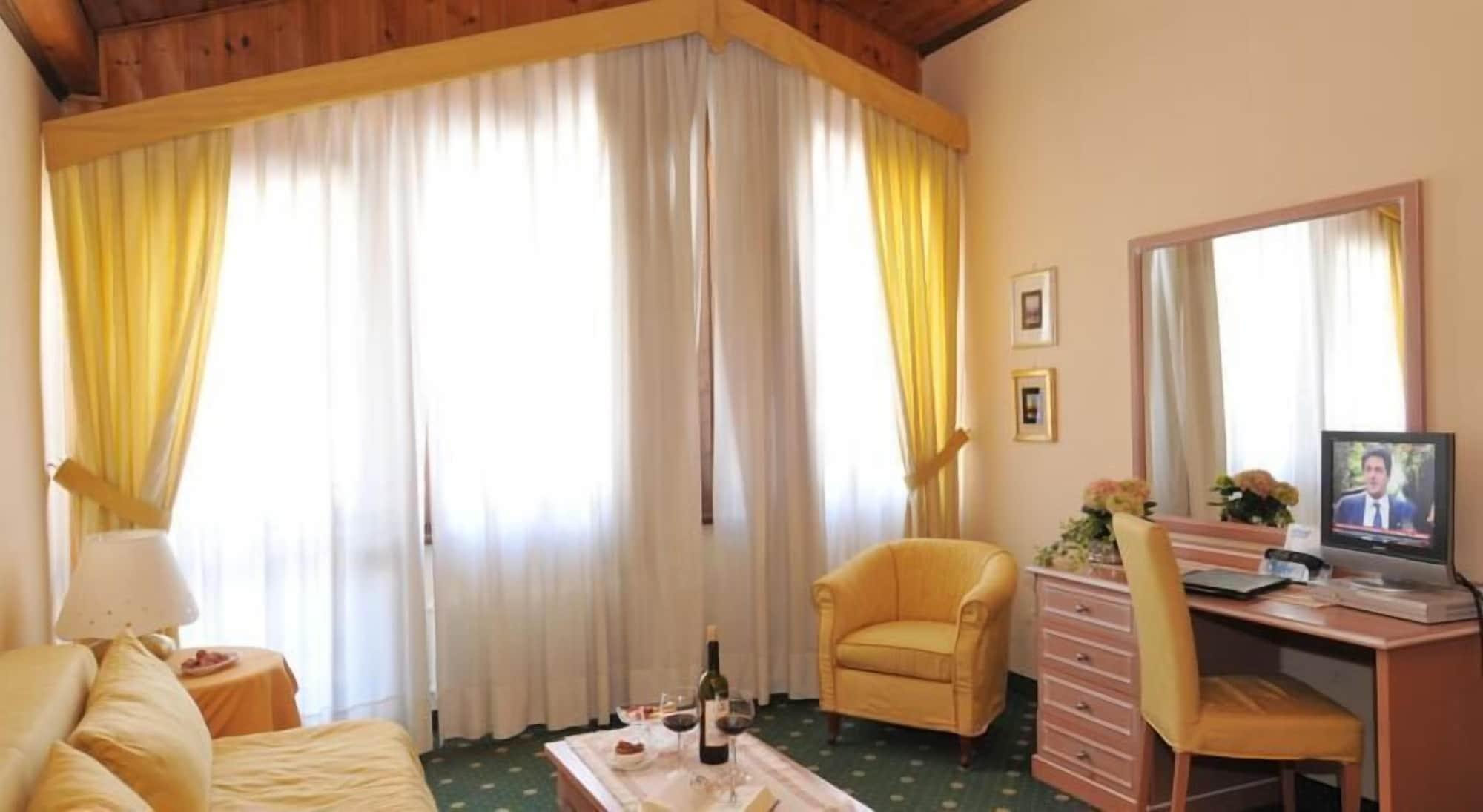 Hotel Miramonti Madonna Exterior foto