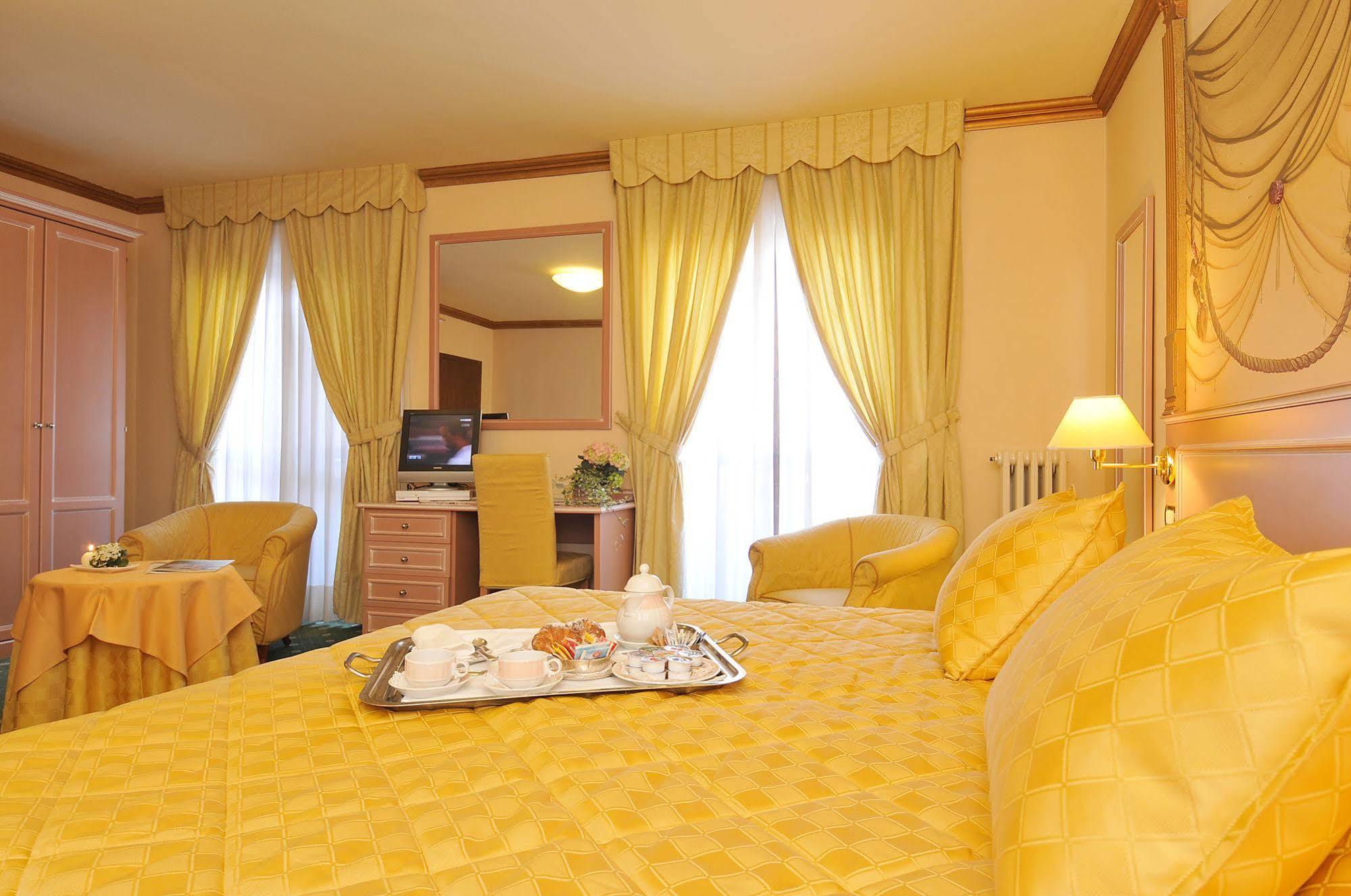 Hotel Miramonti Madonna Exterior foto